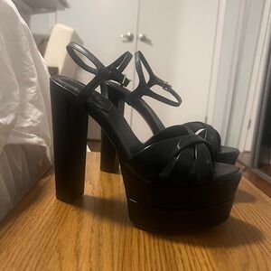 *NEVER WORN* Schutz Keefa High Platform Heels in black